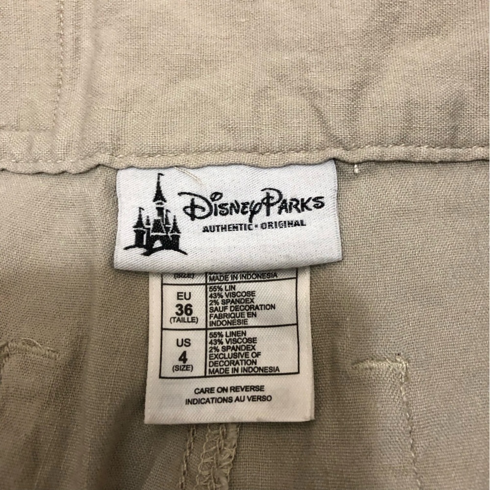Disney Shorts Linen Blend size 4 Embroidered Mickey Pre Owned Great Condition - Picture 3 of 10